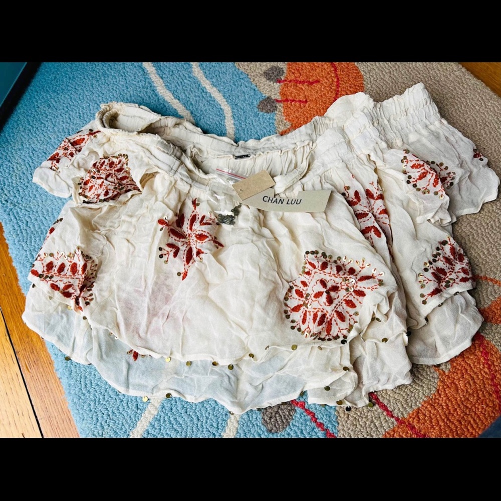 Chan Luu Cream and Red Embroidered Blouse NWT $158 Retail